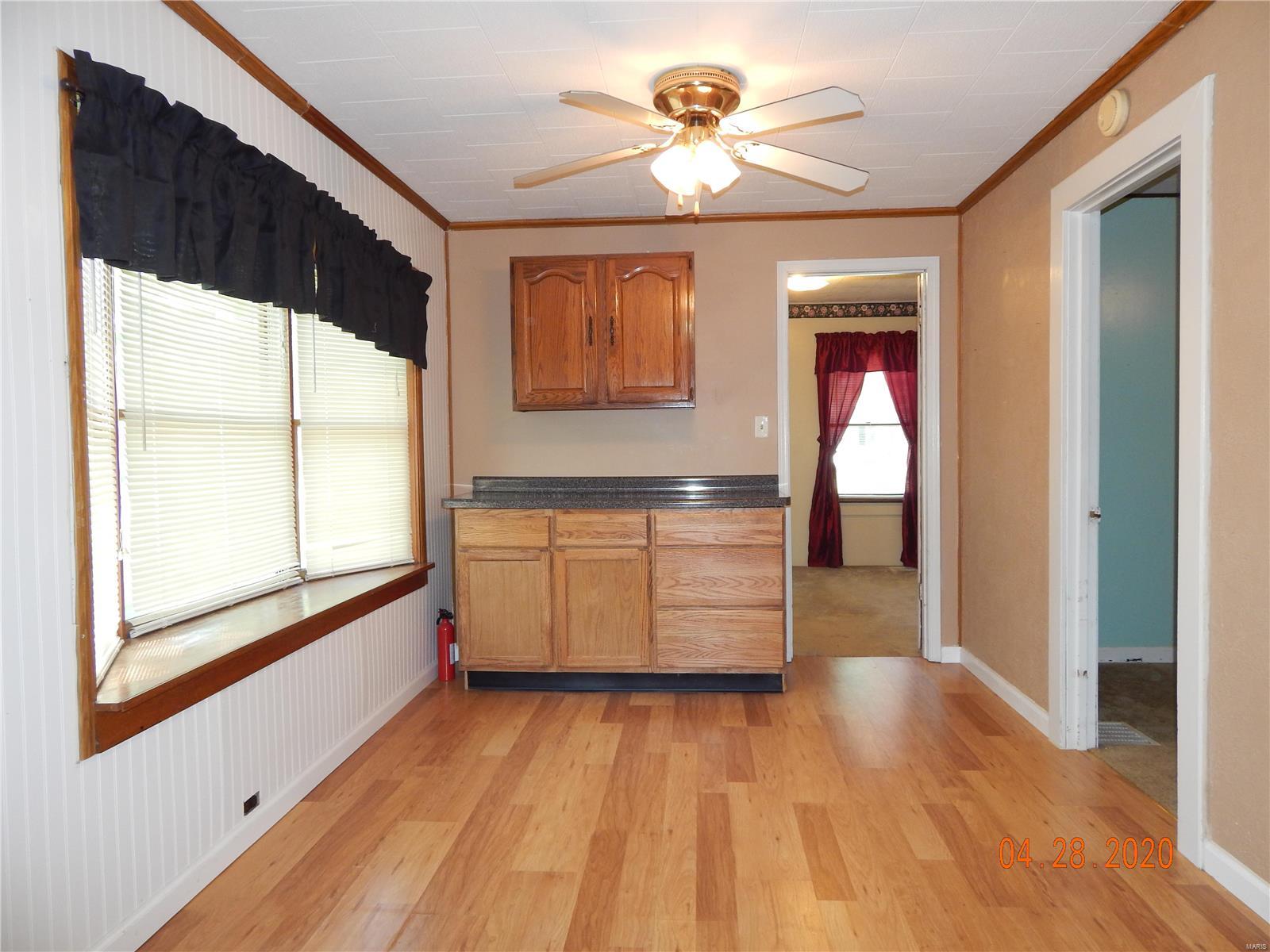 604 Middle Street Prairie du Rocher, IL 62277 - Photo 7 of 32