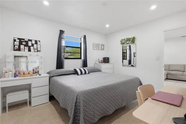 $3,100 | 7390 Cleveland Street, Hollywood, FL 33024