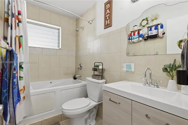 $3,100 | 7390 Cleveland Street, Hollywood, FL 33024