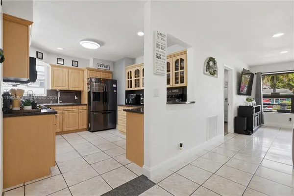 $3,100 | 7390 Cleveland Street, Hollywood, FL 33024