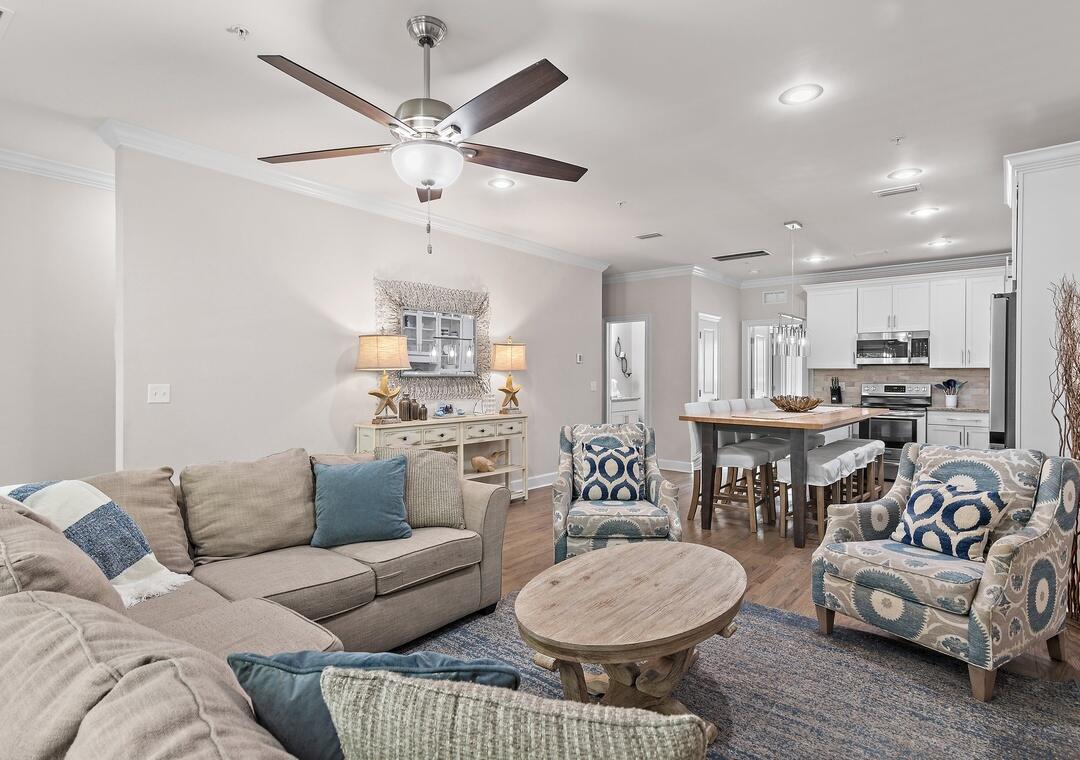 257 Driftwood Road, Unit 3 Miramar Beach, FL 32550 - Photo 4 of 37 c6800494-c187-4baa-934b-81489bf30c48
