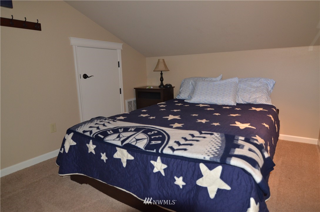 60 South Lakeshore Road, Unit 2H Chelan, WA 98816 - Photo 6 of 11 Gallery Image 6