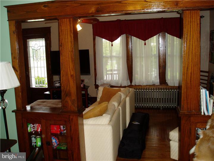 25 Machamer Road Boyertown, PA 19512 - Photo 17 of 25 Living Room