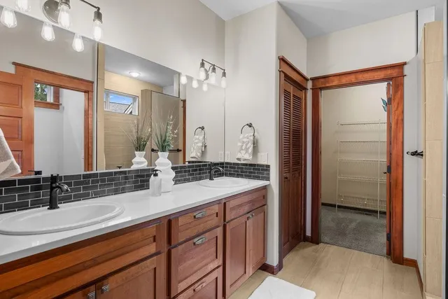 $1,199,000 | 10211 Moss Lane, Spokane, WA 99208