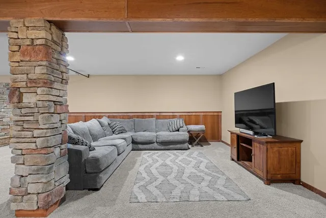 $1,199,000 | 10211 Moss Lane, Spokane, WA 99208