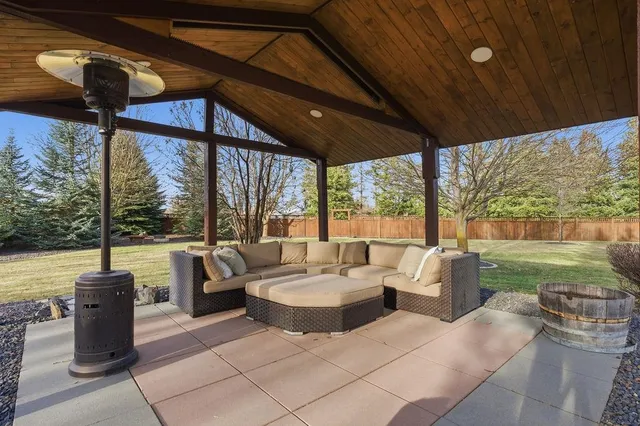 $1,199,000 | 10211 Moss Lane, Spokane, WA 99208