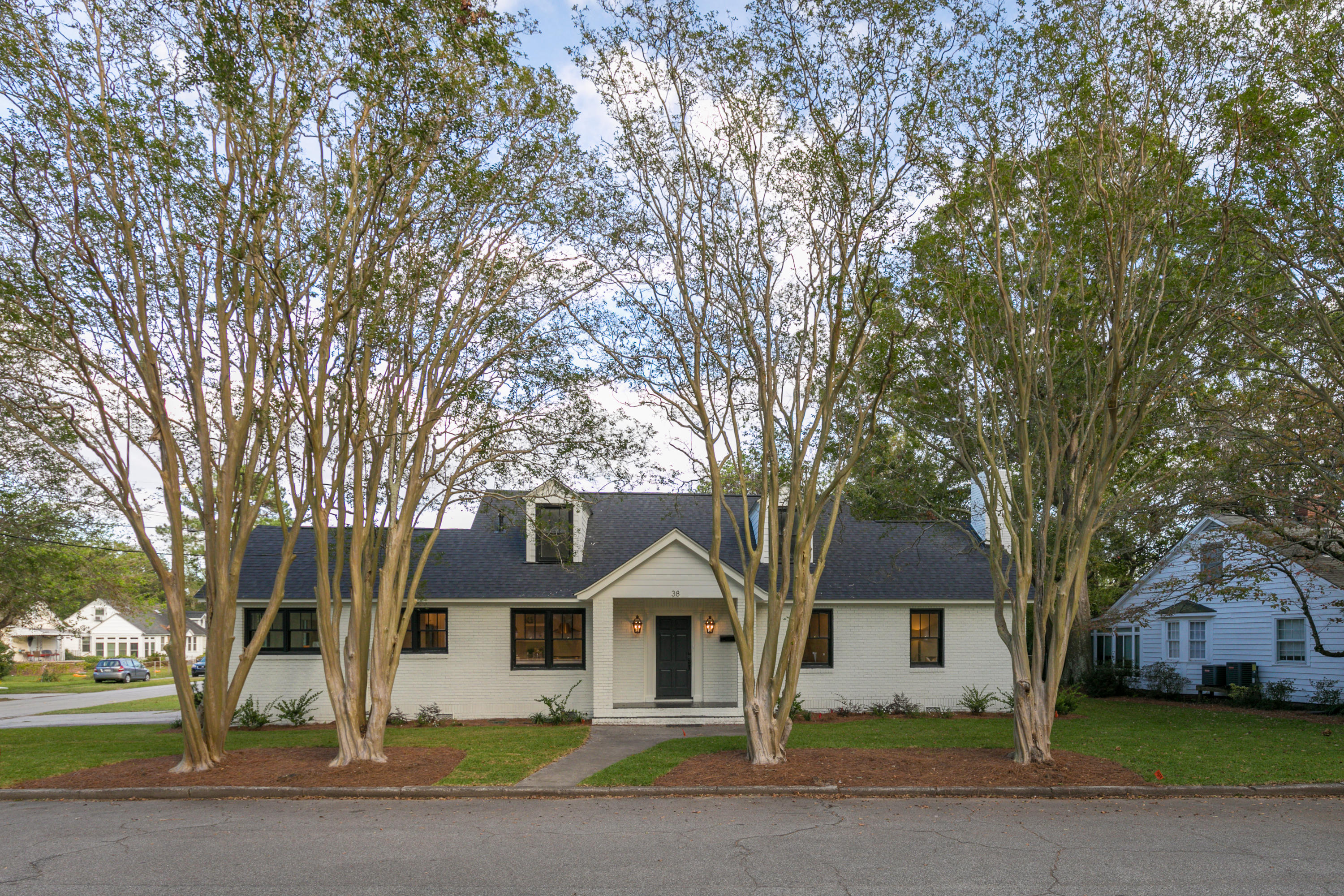 38 Riverside Drive Charleston, SC 29403 - Photo 3 of 33 2--MLS