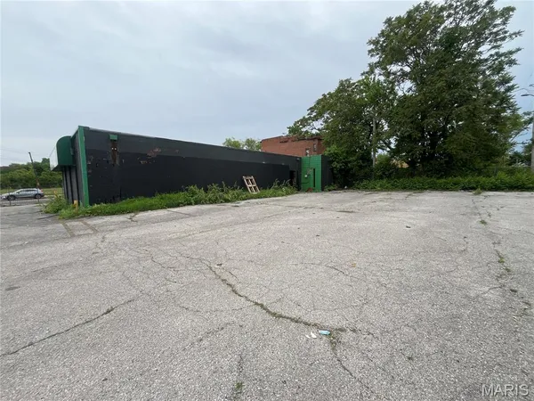 $100,000 | 3610 Cass Avenue, St. Louis, MO 63113