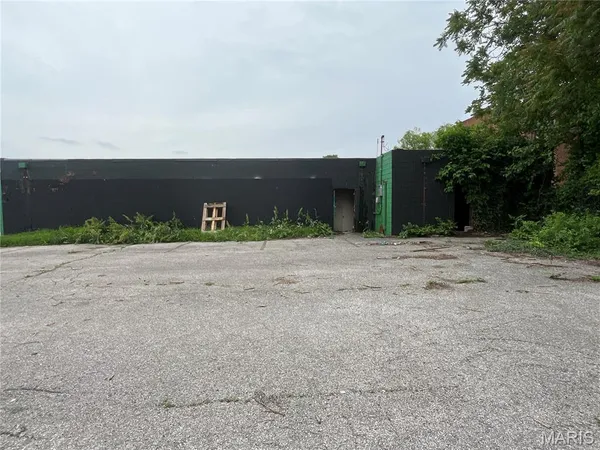 $100,000 | 3610 Cass Avenue, St. Louis, MO 63113