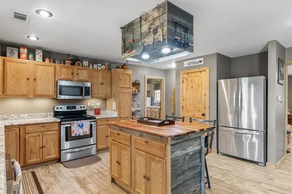 $459,000 | 630 Vz County Road 1909, Edgewood, TX 75117