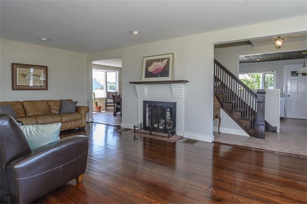 55 Glades Road Scituate, MA 02066 - Photo 6 of 26 Gallery Image 6