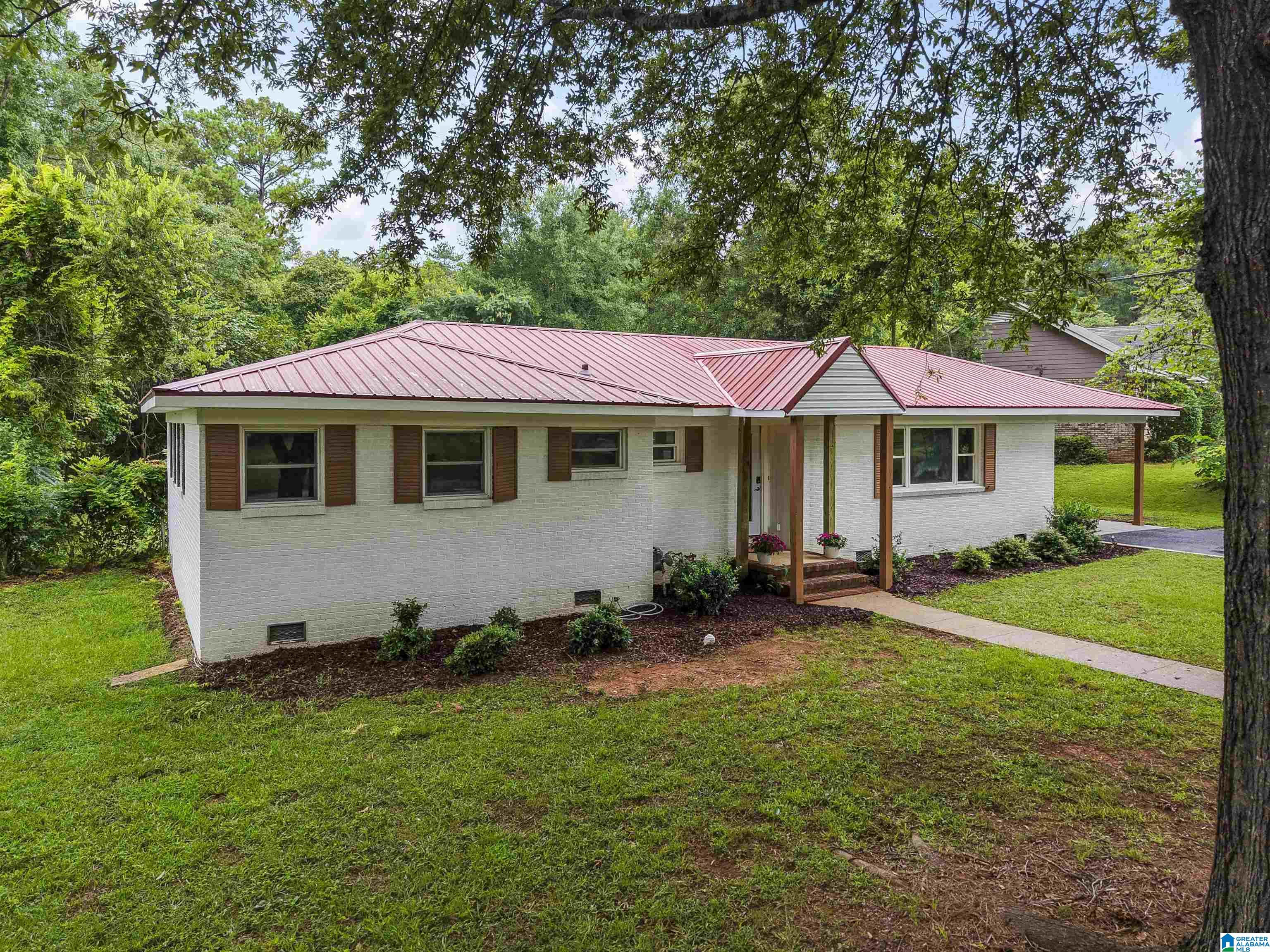 2409 Overhill Road Sylacauga, AL 35150 - Photo 2 of 26