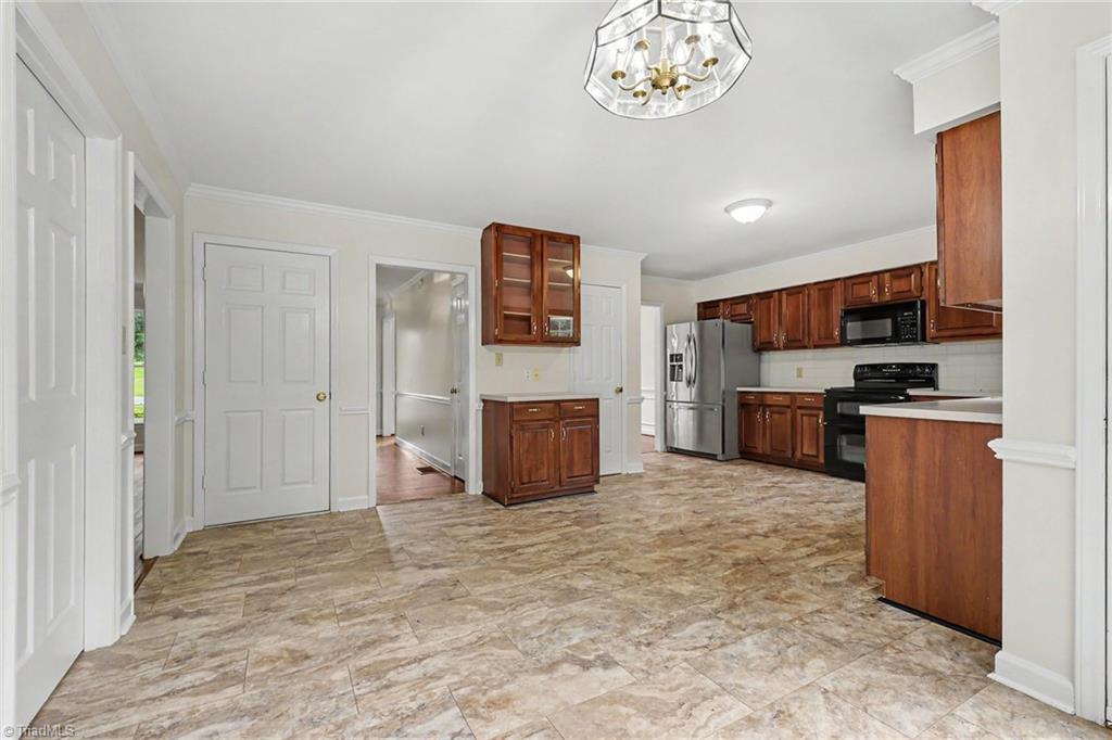 7060 Bridgewood Road Clemmons, NC 27012 - Photo 12 of 31