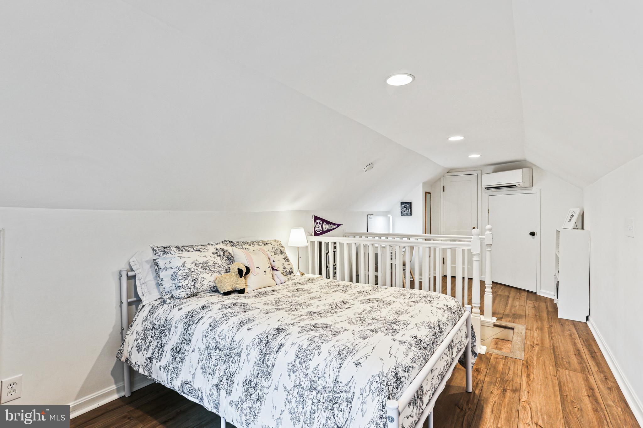 656 Regester Avenue Baltimore, MD 21212 - Photo 23 of 34