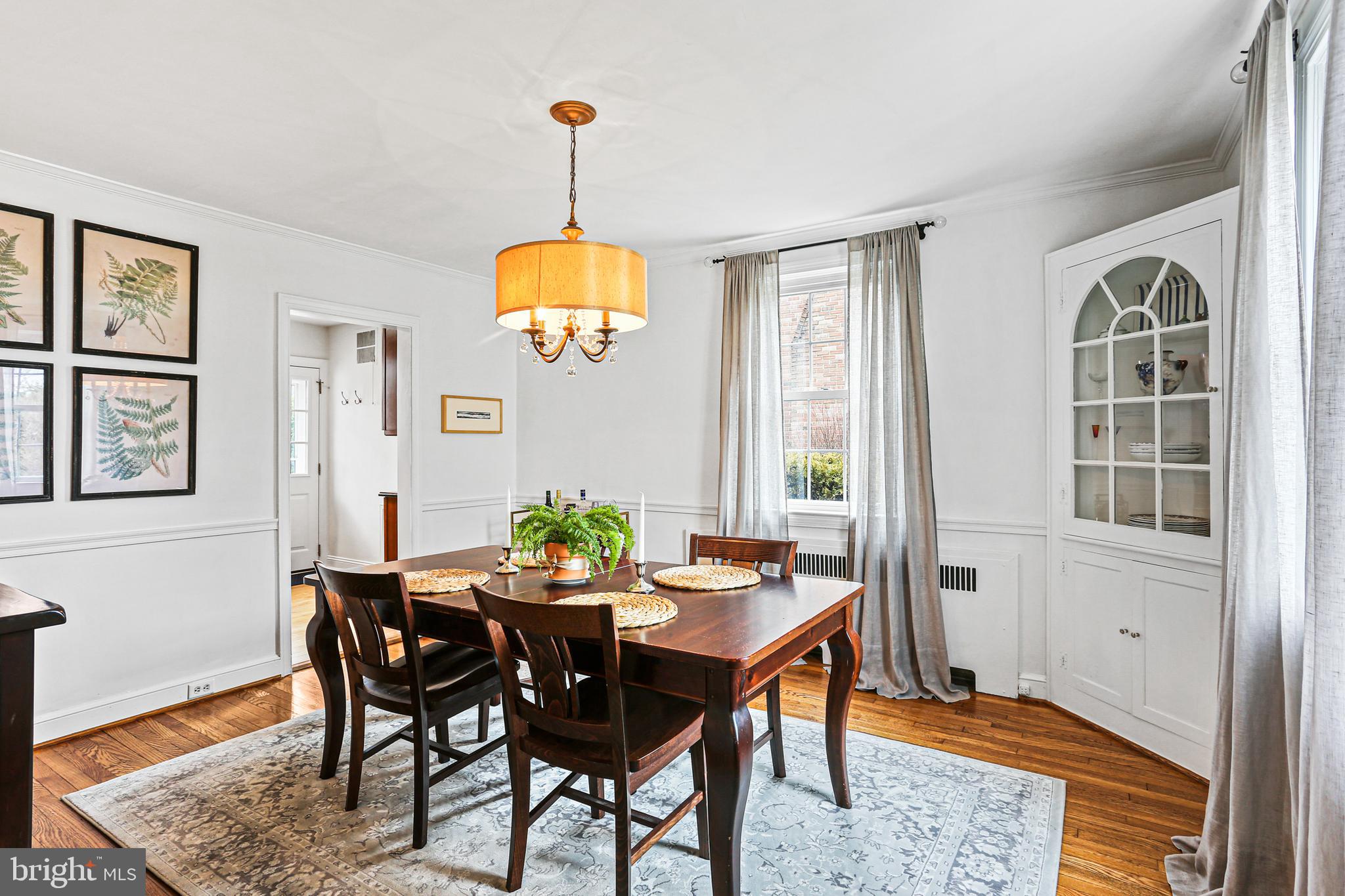 656 Regester Avenue Baltimore, MD 21212 - Photo 4 of 34 Dining Room
