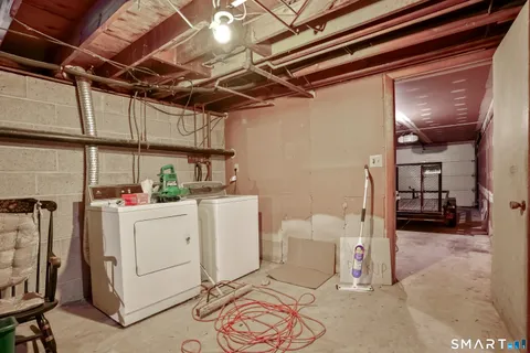 $499,000 | 732 Tunxis Hill Road, Fairfield, CT 06825