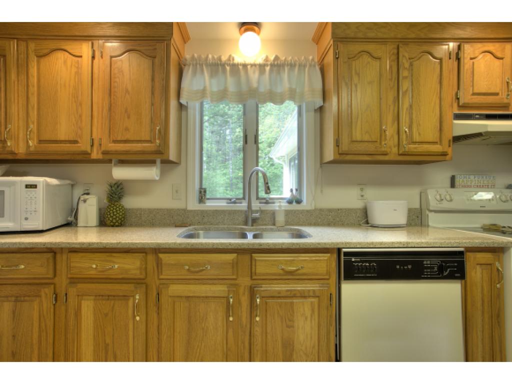 8 Fern Street Windham, NH 03087 - Photo 9 of 35 Gallery Image 9