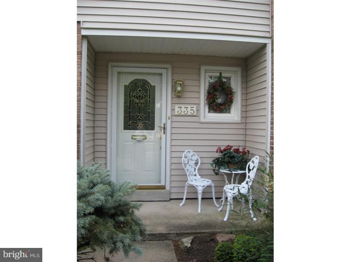 335 Holland Street Reading, PA 19607 - Photo 2 of 20