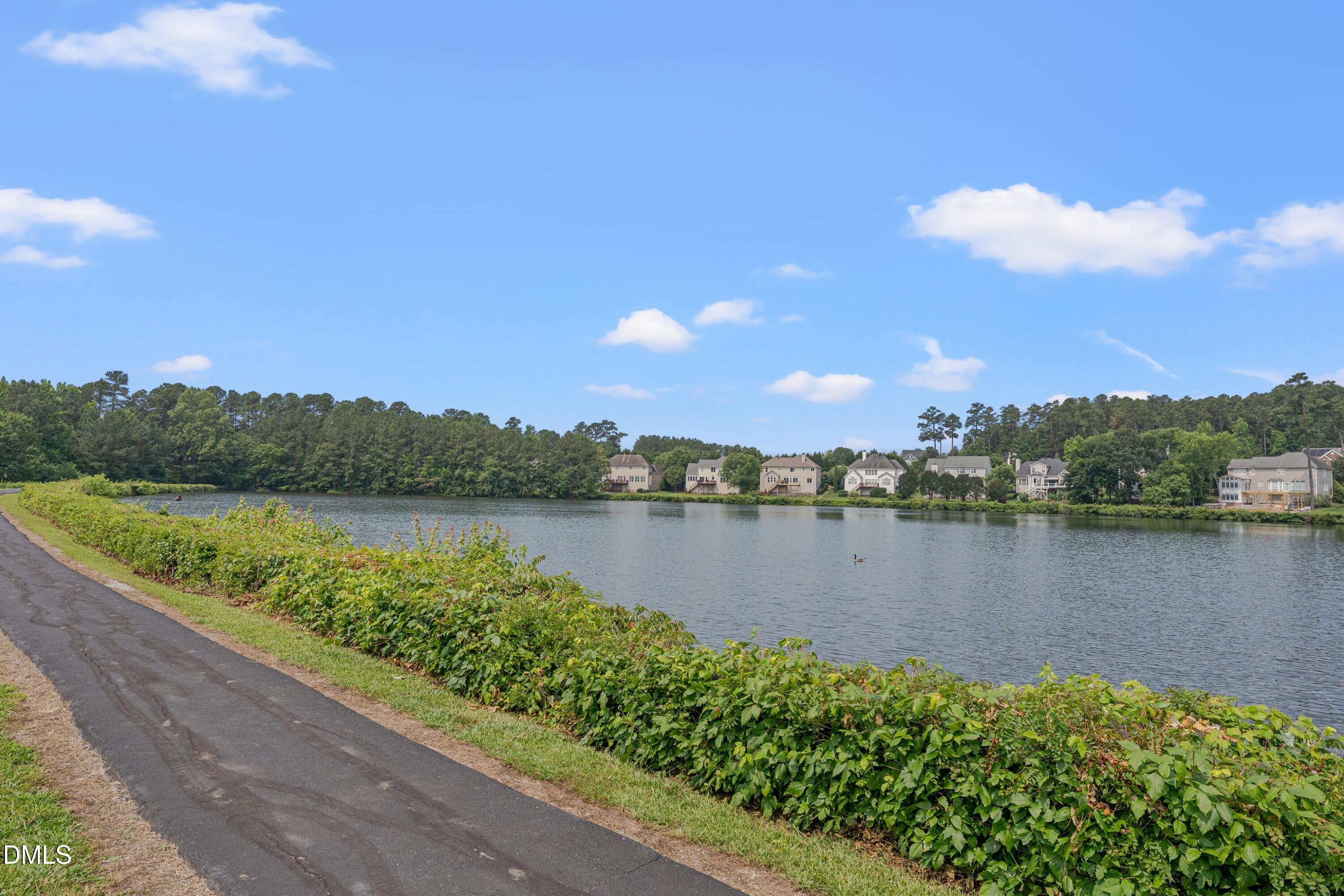 7 Monteith Court Durham, NC 27713 - Photo 4 of 27 7 Monteith-22