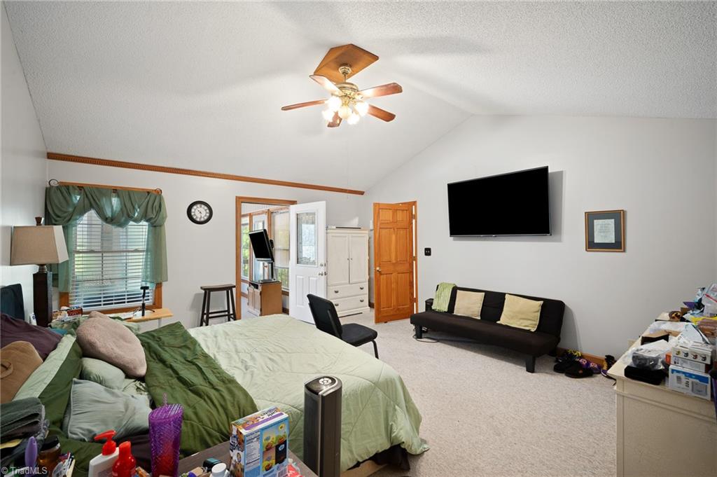 1056 Hasty School Road Thomasville, NC 27360 - Photo 13 of 50