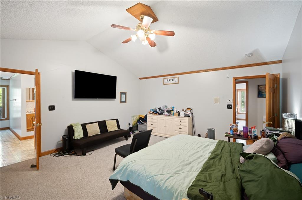 1056 Hasty School Road Thomasville, NC 27360 - Photo 14 of 50