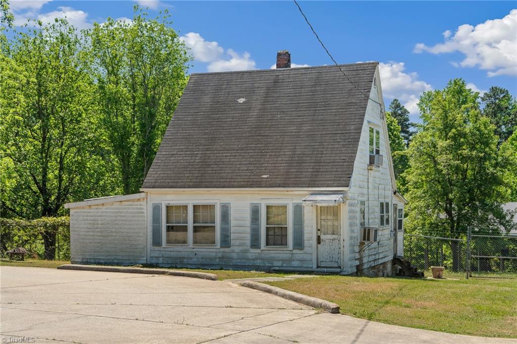 1056 Hasty School Road Thomasville, NC 27360 - Photo 37 of 50