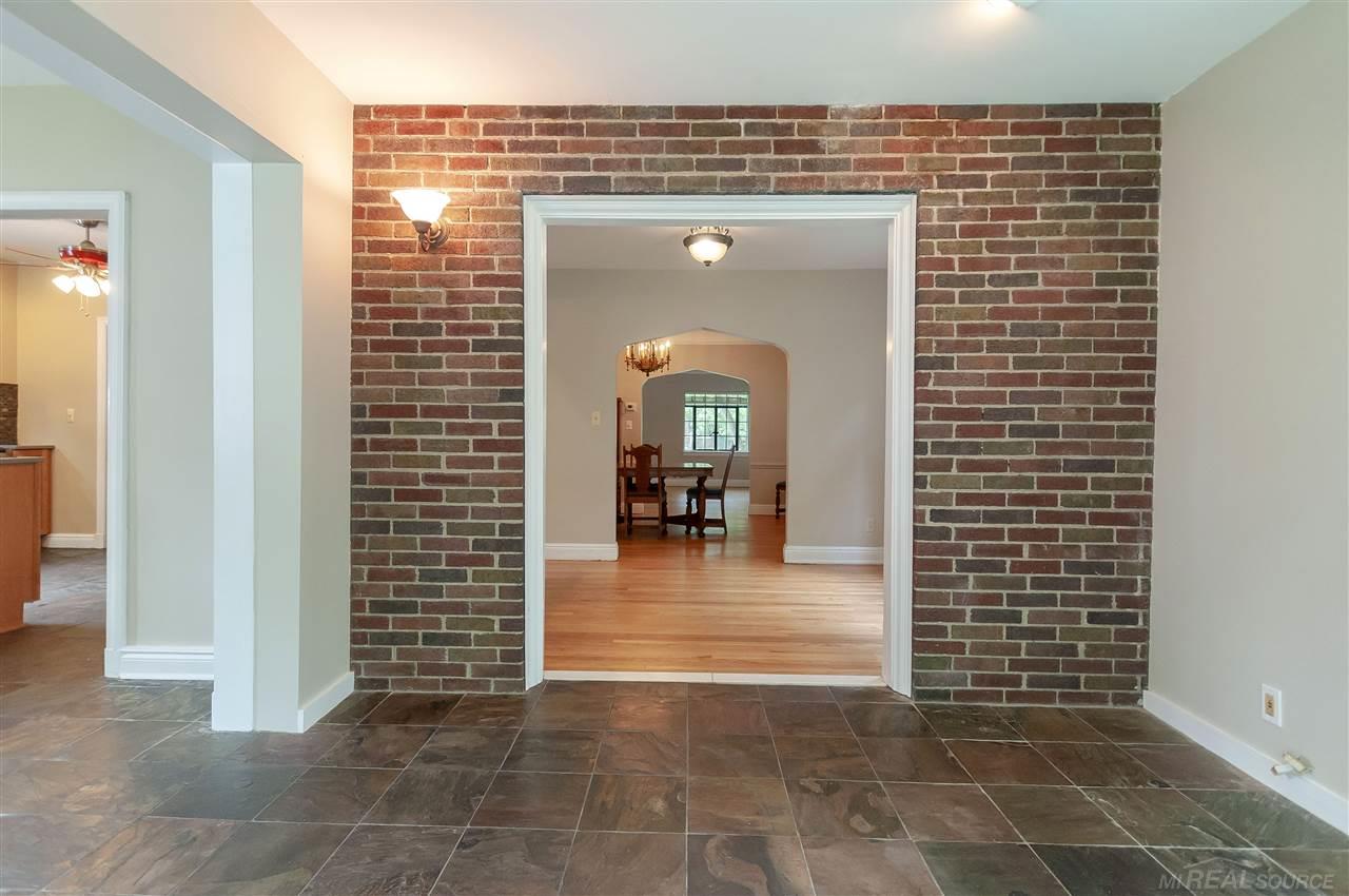 1311 Bishop Road Grosse Pointe Park, MI 48230 - Photo 13 of 40