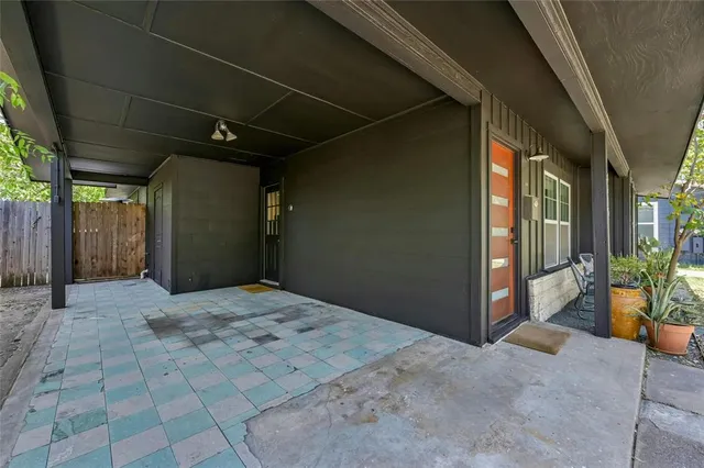 $2,500 | 8415 Bowling Green Drive, Austin, TX 78757