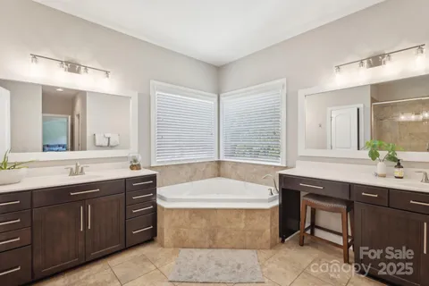 $675,000 | 10201 Daufuskie Drive, Charlotte, NC 28278