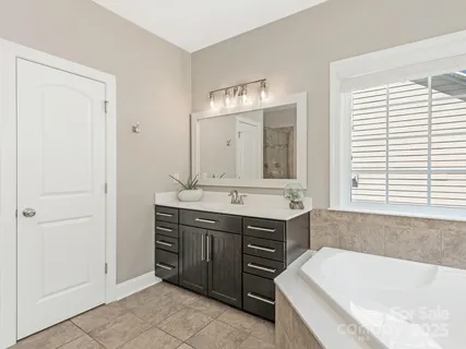 $675,000 | 10201 Daufuskie Drive, Charlotte, NC 28278