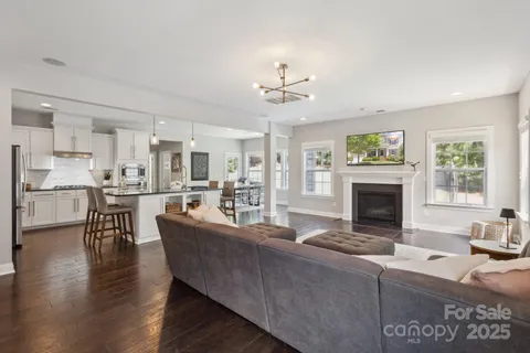 $675,000 | 10201 Daufuskie Drive, Charlotte, NC 28278