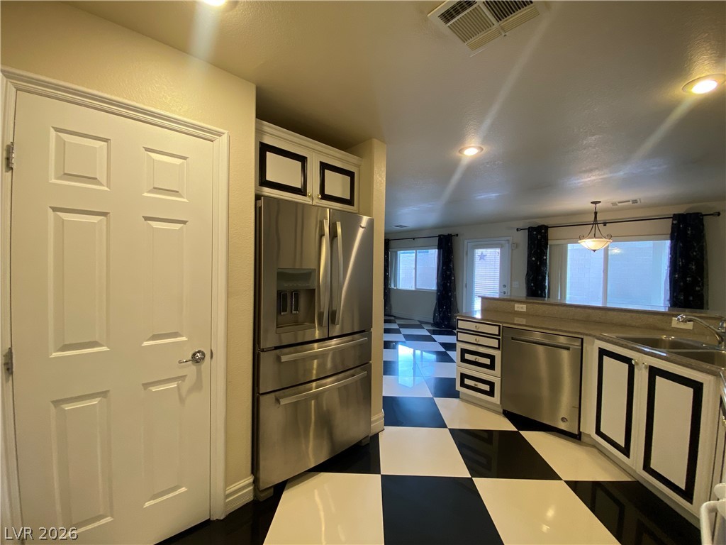 175 Real Long Way Las Vegas, NV 89148 - Photo 6 of 31