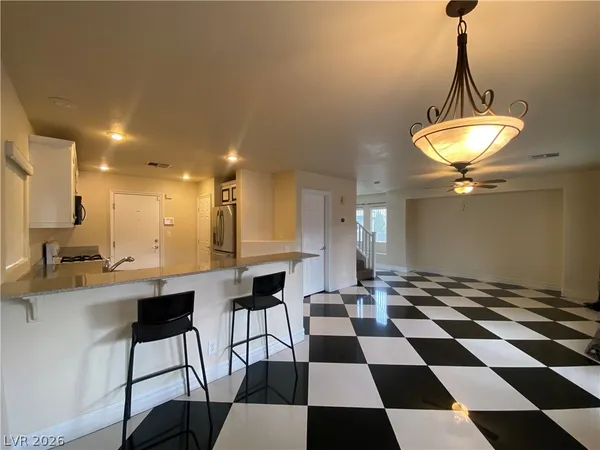 $2,195 | 175 Real Long Way, Las Vegas, NV 89148