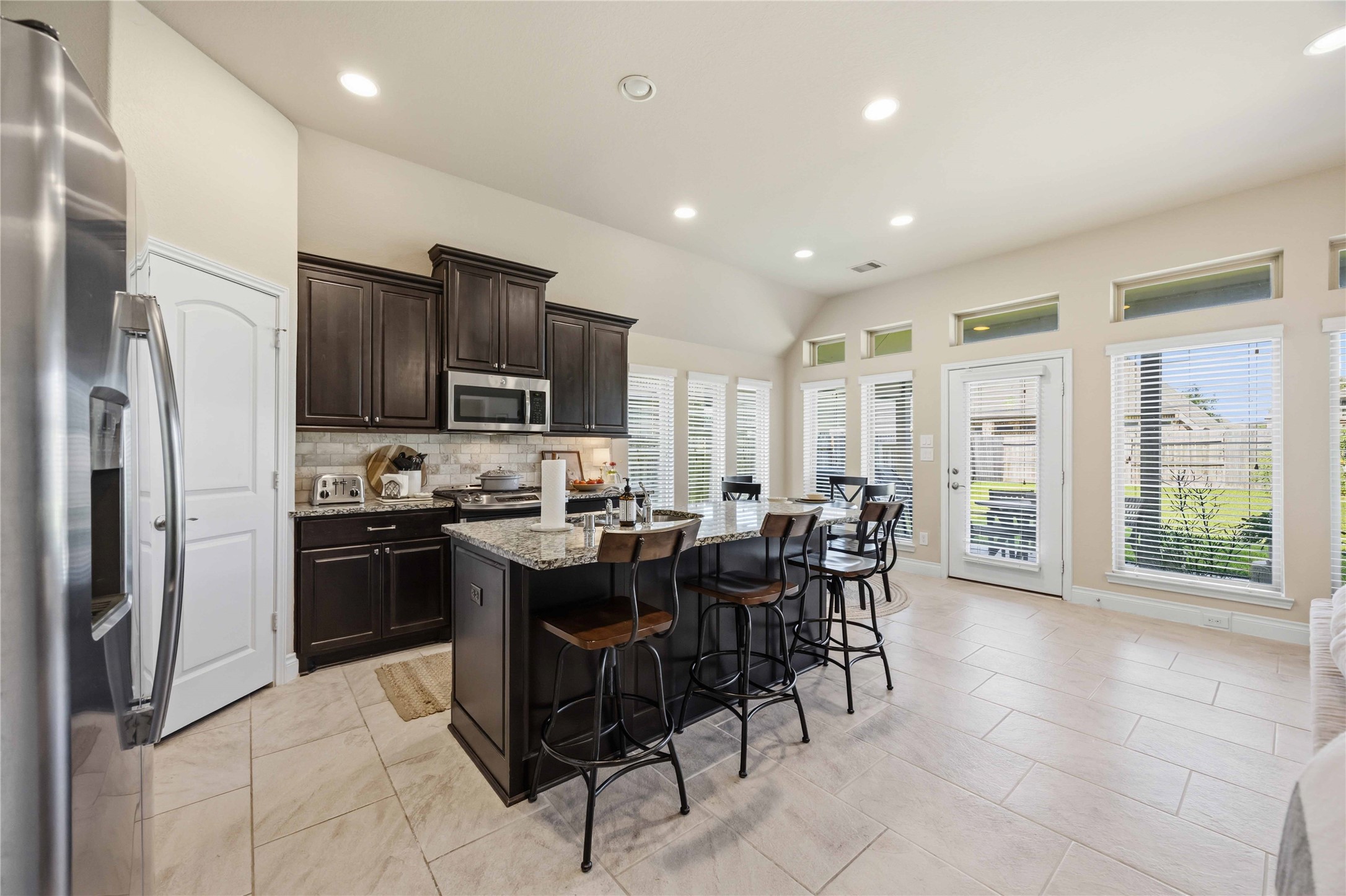 2909 Oakmist Ridge Lane Pearland, TX 77584 - Photo 10 of 25
