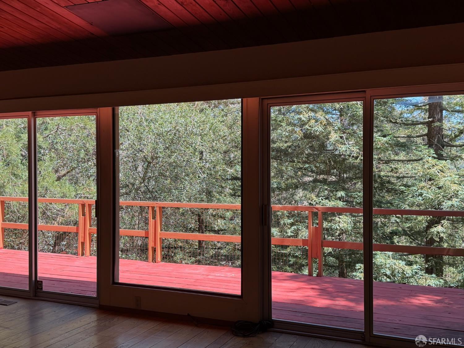 7101 Pinehaven Road Oakland, CA 94611 - Photo 10 of 45