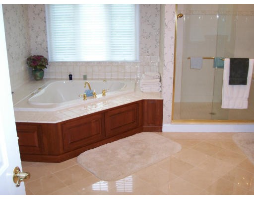 8 Libby Road Natick, MA 01760 - Photo 2 of 9 Gallery Image 2