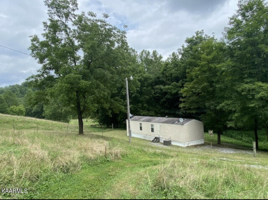 1625 Machine Branch Road Ewing, VA 24248 - Photo 27 of 60 singlewide-guest home
