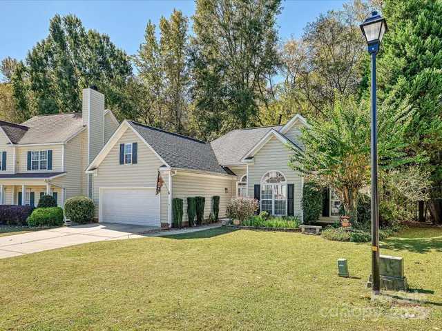 $445,000 | 2812 Huckleberry Hill Drive, Fort Mill, SC 29715