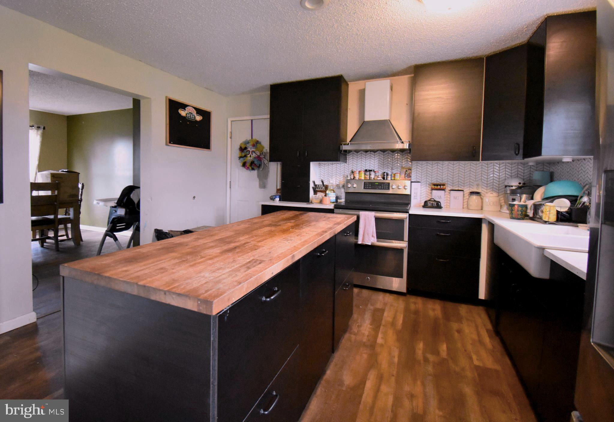 799 Barretts Run Road Bridgeton, NJ 08302 - Photo 8 of 15 Kitchen with Dining Room adjecent