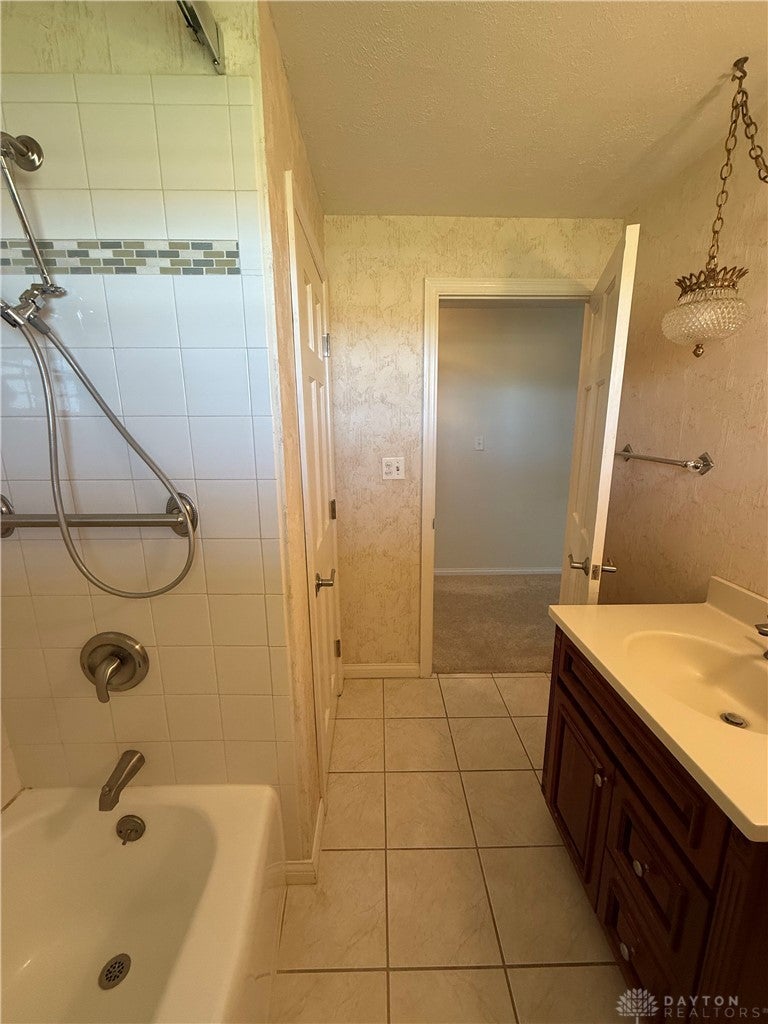 6162 Prairie Road Springfield, OH 45502 - Photo 16 of 40 Gallery Image 16