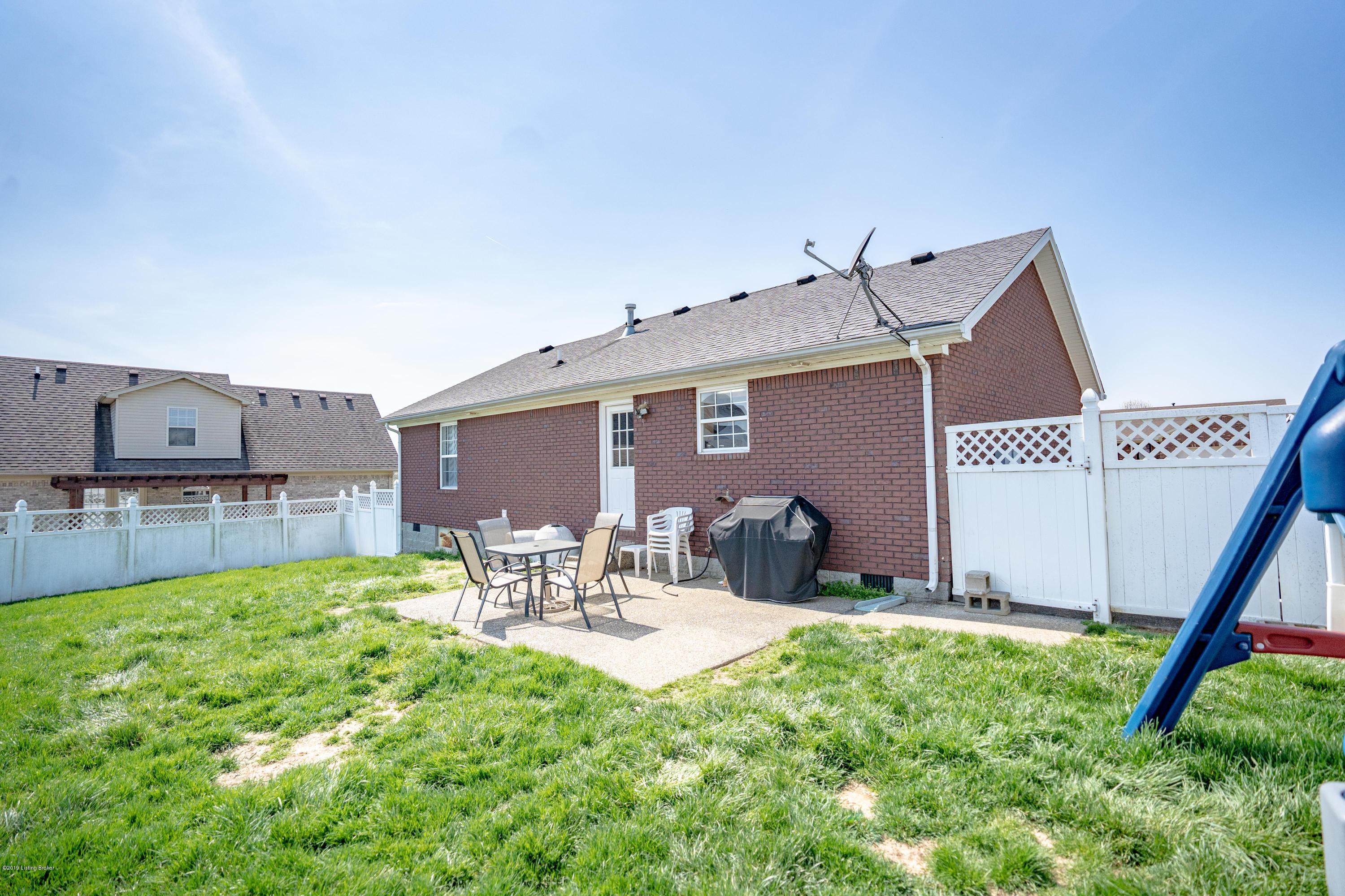 614 Forest Ridge Drive Mount Washington, KY 40047 - Photo 30 of 39 DSC00251