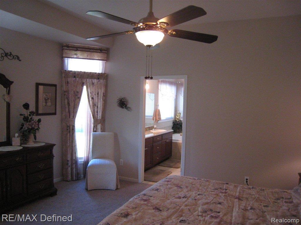 6572 Chatham Circle Rochester, MI 48306 - Photo 12 of 15 Chatham Circle 017.JPG