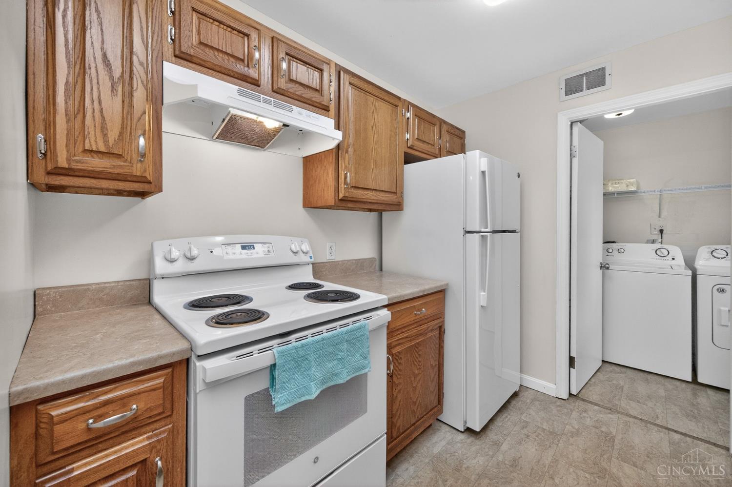 7987 West Chester Road West Chester, OH 45069 - Photo 11 of 37 Gallery Image 11