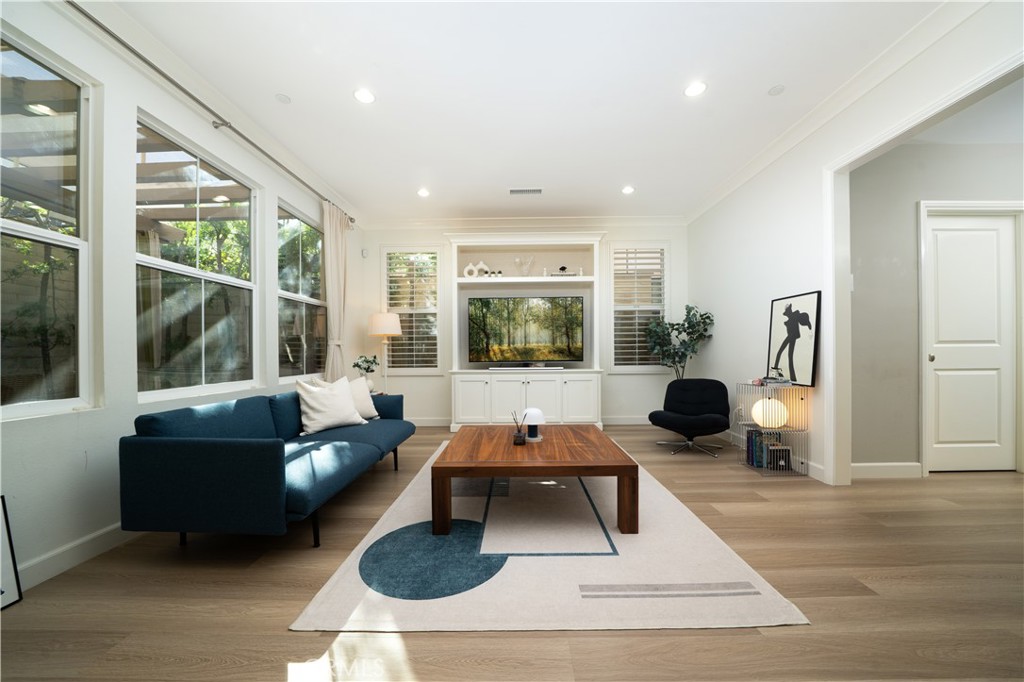 106 Working Ranch Irvine, CA 92602 - Photo 8 of 36