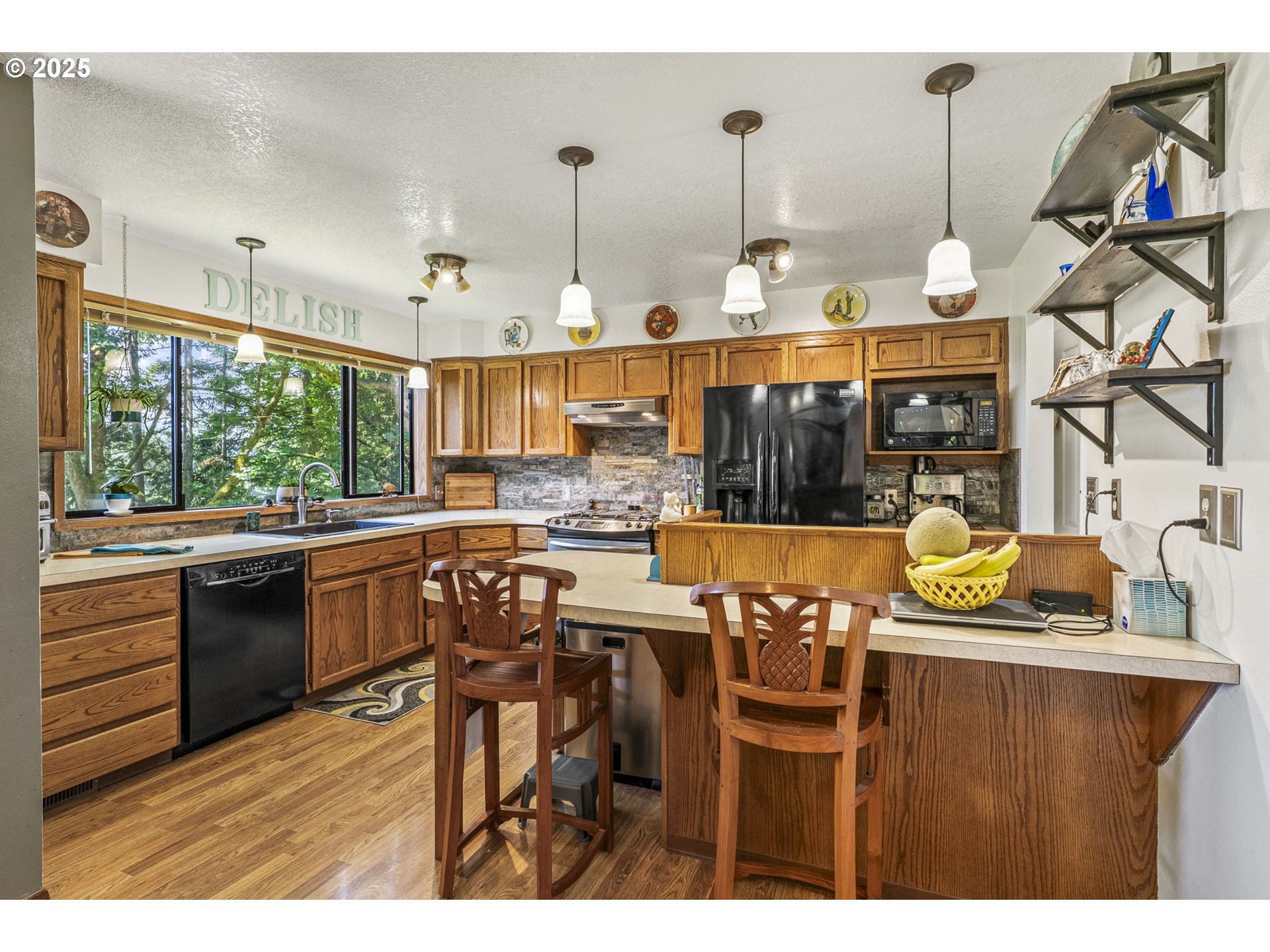 4115 Sunset Way Longview, WA 98632 - Photo 8 of 37 Gallery Image 8