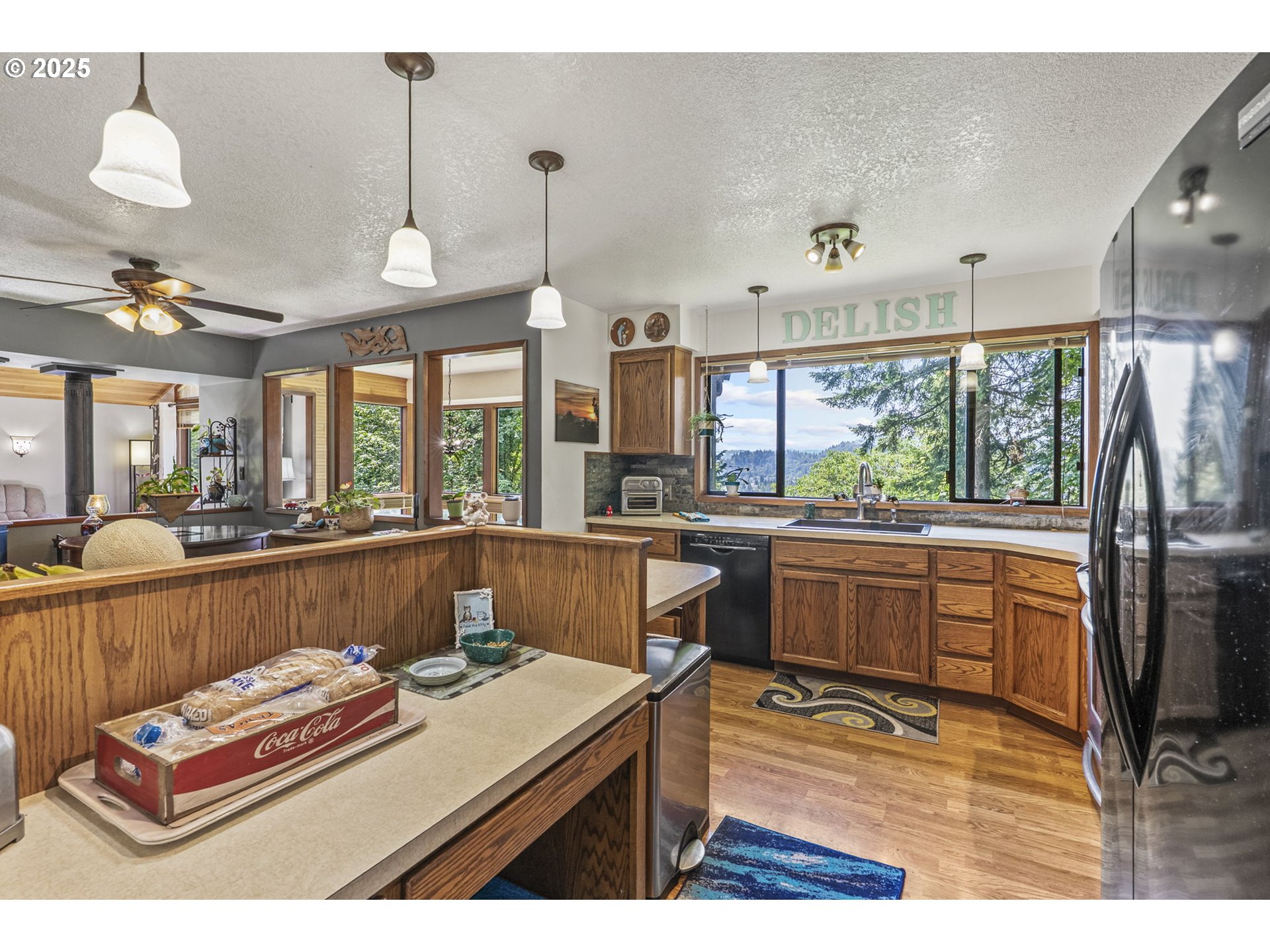 4115 Sunset Way Longview, WA 98632 - Photo 10 of 37 Gallery Image 10