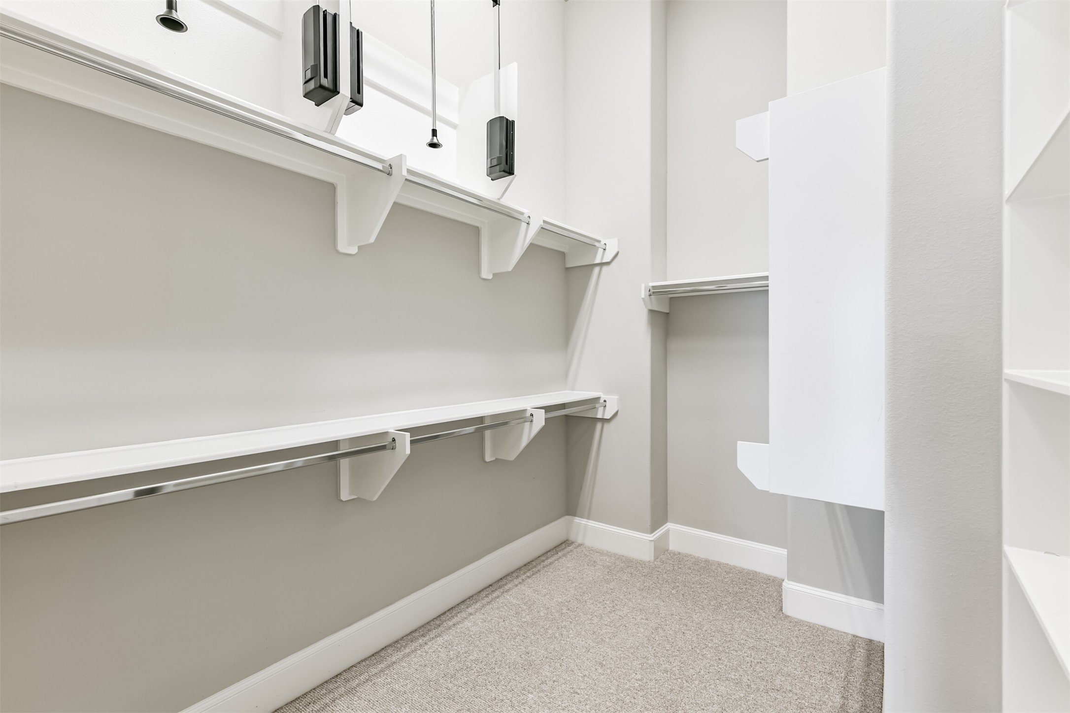 9507 London Bridge Station Houston, TX 77045 - Photo 25 of 32 a view of small space with racks on the wall