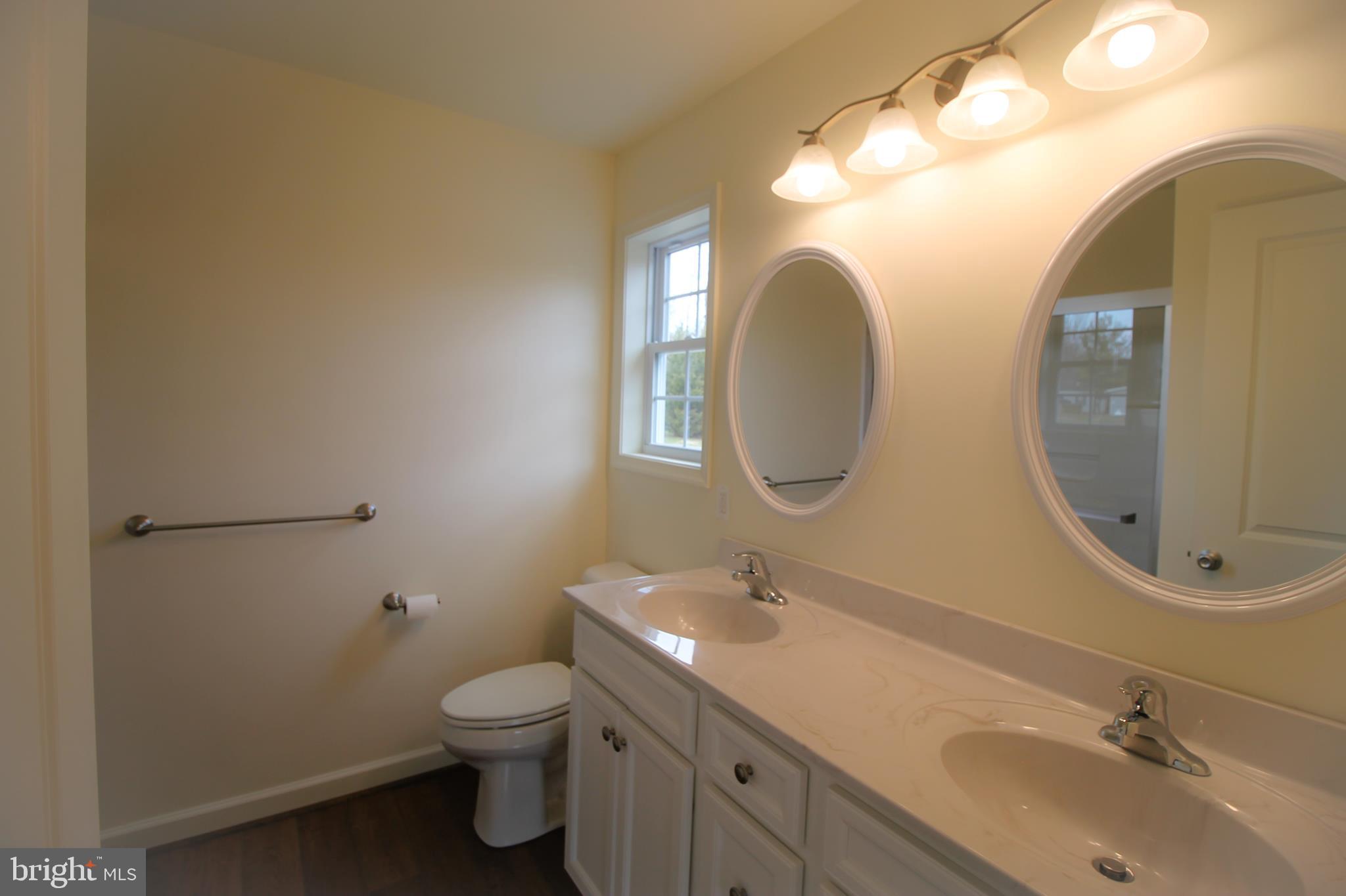 128 Sutton Road Abbottstown, PA 17301 - Photo 22 of 35 Master Full Bath