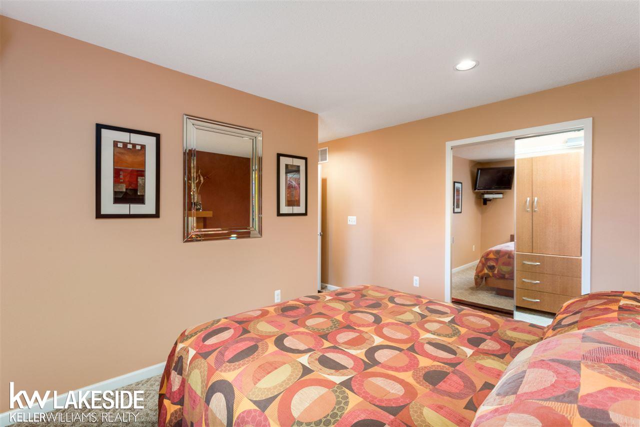 22317 Mill Road Novi, MI 48375 - Photo 19 of 35 31348008-18.JPG