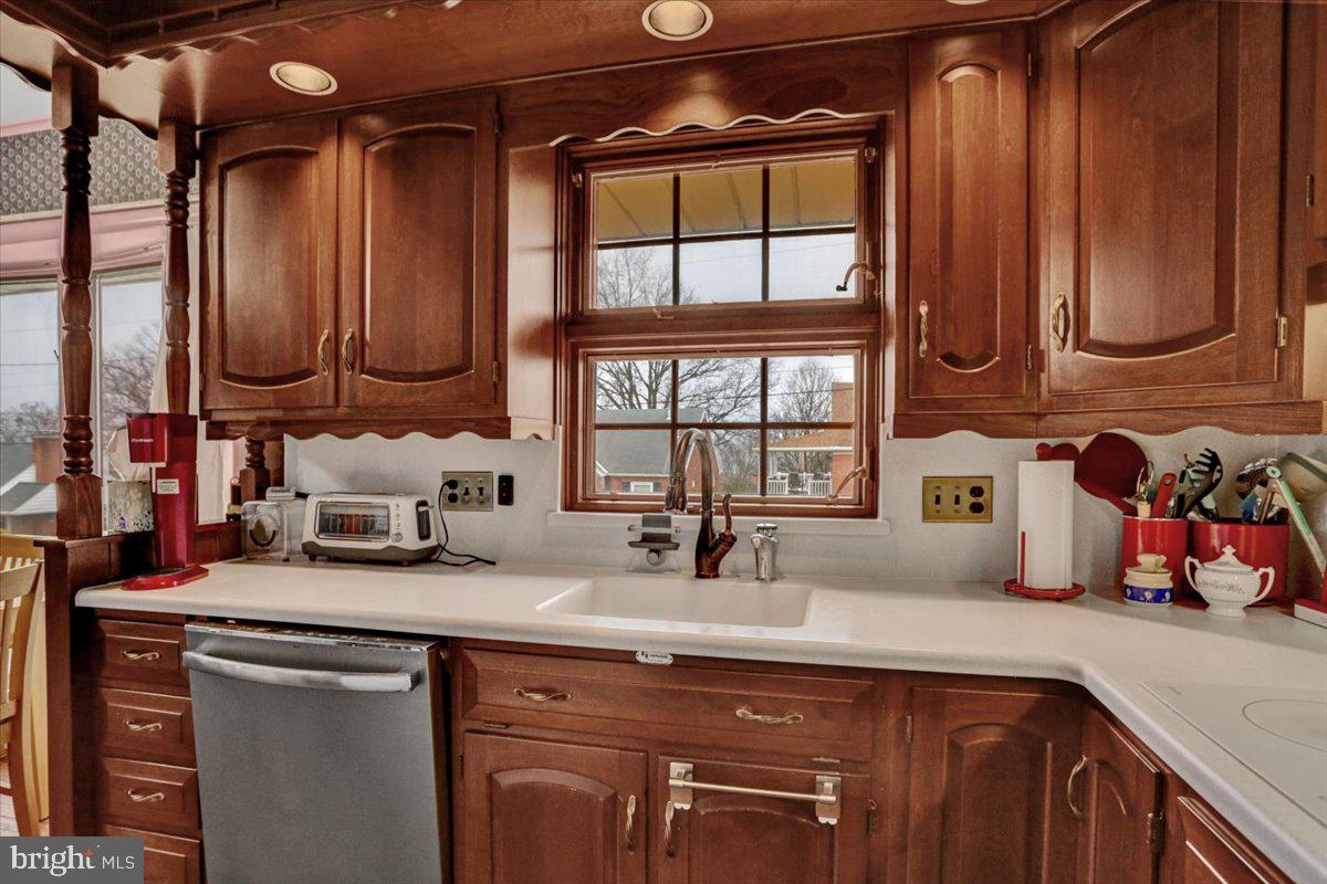 126 4th Street Shillington, PA 19607 - Photo 11 of 35 Updated kitchen